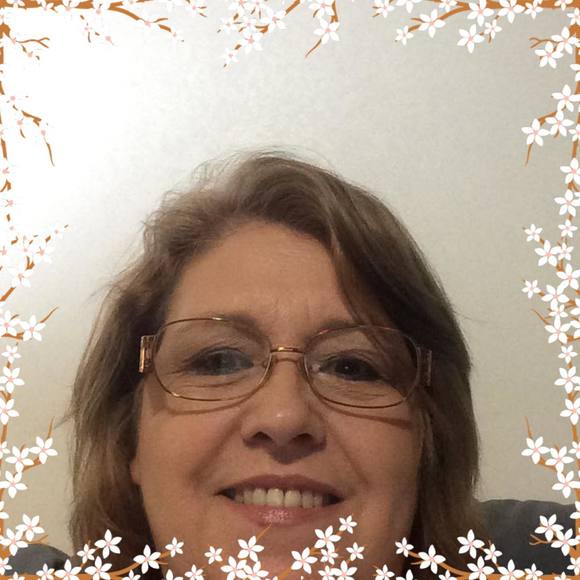 Meet your Posher, Lisa - Picture 1 of 1